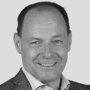 Drs. Edwin Zeubring Head shot of Drs. Edwin Zeubring event speaker